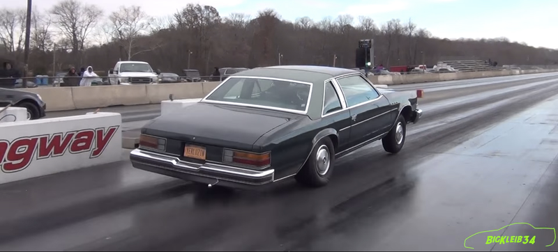 Illustration for article titled This Barcalounger Buick Might Be America's Biggest Sleeper